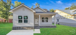 2001 Tuskegee St, Savannah, GA 31405