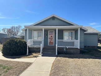 806 Capital Ave, Kinsley, KS 67547
