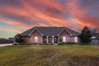 2419 Tay, Lake Charles, LA 70611