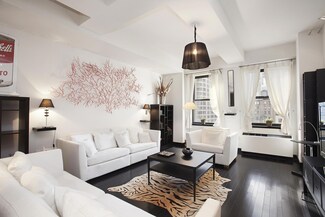 20 Pine St Unit 1401, New York, NY 10005