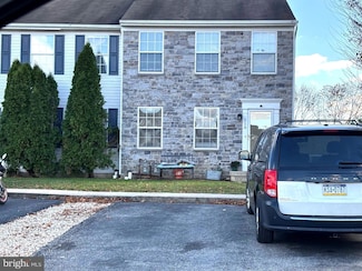 310 Charles Cir, York, PA 17406