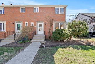 97 High St, Winnetka, IL 60093