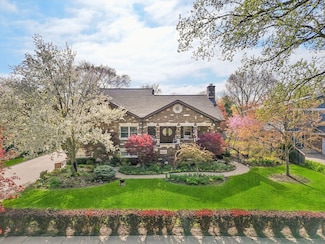 1424 Glencoe Ave, Highland Park, IL 60035