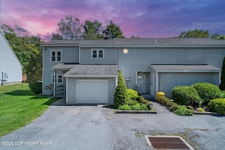 255 Nittany Ct, Mount Pocono, PA 18344
