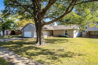 1109 N Hickory Ct, Broken Arrow, OK 74012