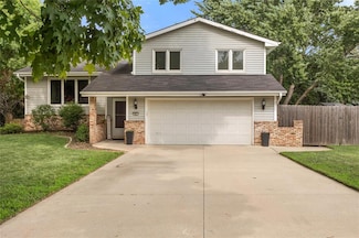 801 NW Maple St, Ankeny, IA 50023