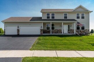 1029 Forest Garden Dr, Loves Park, IL 61111