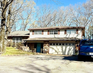 128 Berry Ln, Searcy, AR 72143
