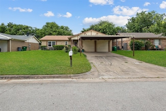 5636 Twin Oaks Dr, Haltom City, TX 76148