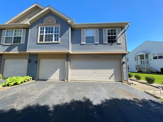 433 Gloria Ln, Oswego, IL 60543