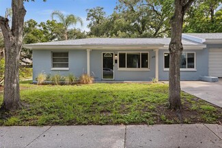 302 Woodlawn Ave, Belleair, FL 33756