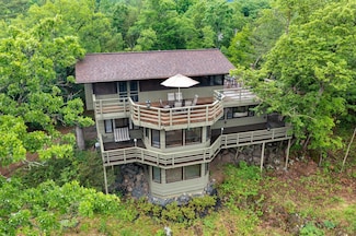 1109 N Hamilton St, Saint Croix Falls, WI 54024