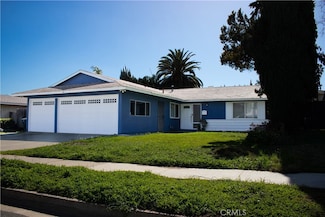 1075 Daisy St, Escondido, CA 92027