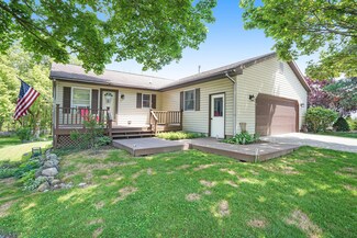 518 N Division Ave, Fremont, MI 49412