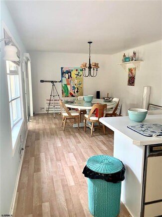 58 W Laurel Dr, Somers Point, NJ 08244