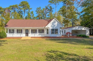 206 Riverchase Dr, Bainbridge, GA 39819