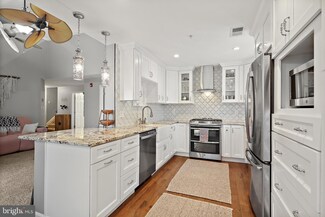 9121 Gracious End Ct, Columbia, MD 21046