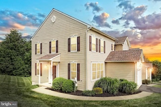 2236 Live Oak Ln, York, PA 17406