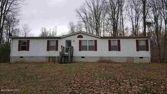 112 Orchard Dr, Pembroke, VA 24136