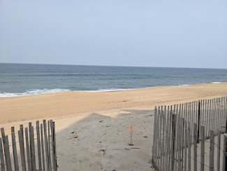 178 N End Blvd Unit A, Salisbury, MA 01952
