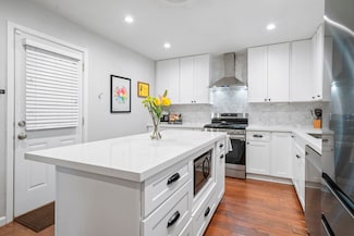 2407 Willowby Dr, Houston, TX 77008