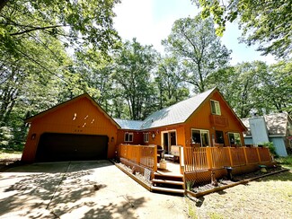310 Dante Dr, Roscommon, MI 48653