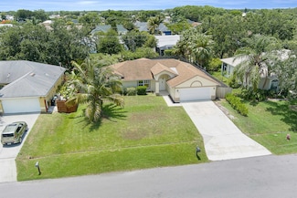 4525 NW Glazbrook St, Port Saint Lucie, FL 34983
