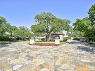 1900 Lakeshore Dr, Roanoke, TX 76262