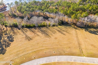 70 Davis Field Ct, Oriental, NC 28571