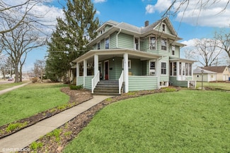 330 S 5th St, Dekalb, IL 60115