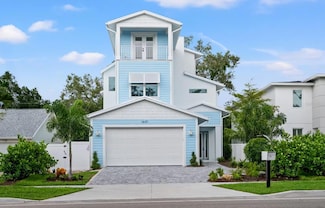1647 Siesta Dr, Sarasota, FL 34239
