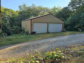 9918 F Ave, Wapello, IA 52653