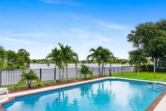 12875 Guilford Cir, Wellington, FL 33414