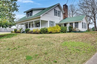 1812 Brown Dr, Jasper, AL 35503