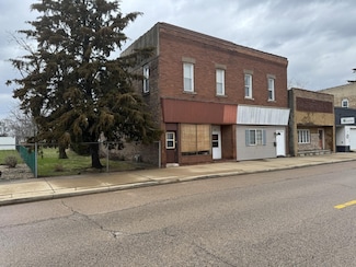 314 E Walnut St, Oglesby, IL 61348