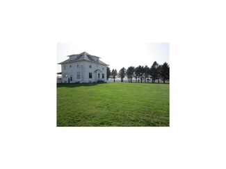 1542 73rd St, Keystone, IA 52249
