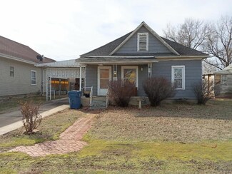603 W 3rd St, Coffeyville, KS 67337