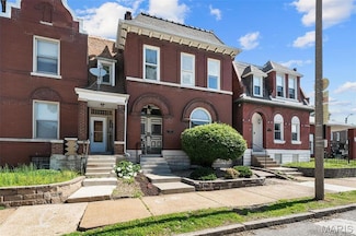 3137 Arsenal St, Saint Louis, MO 63118