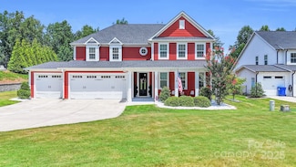 198 Country Lake Dr, Mooresville, NC 28115