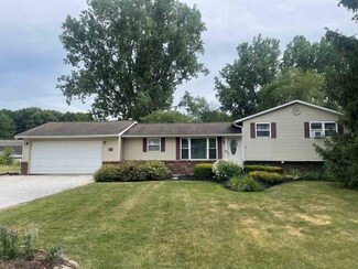 2711 E Steven Dr, Warsaw, IN 46580