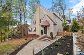 218 Conway Ct, South Orange, NJ 07079