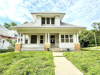 1925 Sacramento St, Saint Joseph, MO 64507