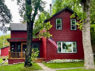 506 S 2nd St, Tower, MN 55790