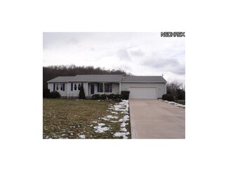 21573 Tulip Ln, West Lafayette, OH 43845