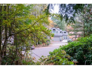 3804 SW Cullen Blvd, Portland, OR 97221