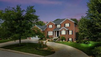 1208 W Wildflower Ct, Warsaw, IN 46580
