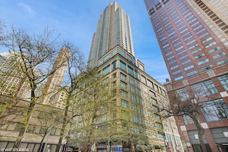 100 E Huron St Unit 4801, Chicago, IL 60611