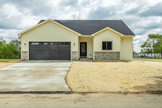 2008 W 4th Ave, Brodhead, WI 53520