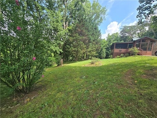 71 Stag Leap Dr, Cleveland, GA 30528