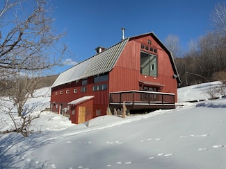 40 Dodge Rd, Chelsea, VT 05038